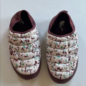 North Face Slippers Size 11